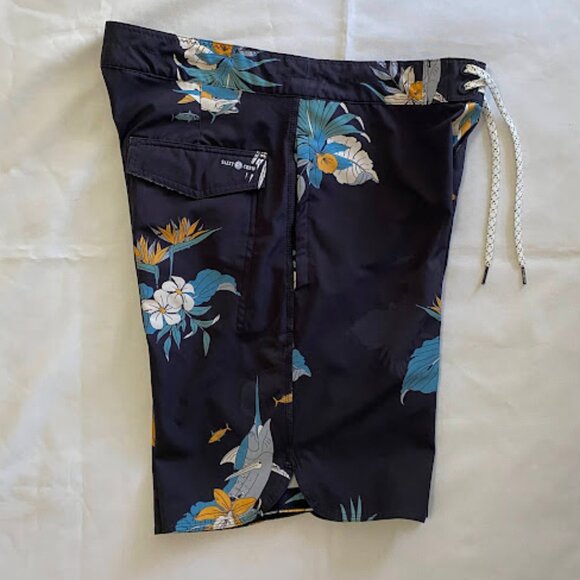 Salty CrewCrew Catalina Boardshort - Picture 10 of 16